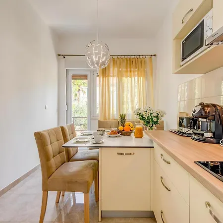 Happy - Holiday home *